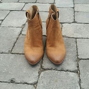 Frye Reina Ankle Bootie